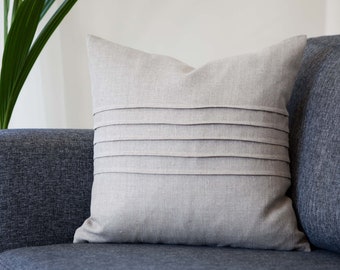 DECORATIVE pillows