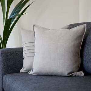 Light Grey Home Brilliant 2 Pack Burlap Linen Cushion Covers Throw Pillowcases for Sofa 22 x 22 inches Light Grey Home Brilliant 2 Pack Burlap Linen Cushion Covers Throw Pillowcases for Sofa 22 x 22 inches
