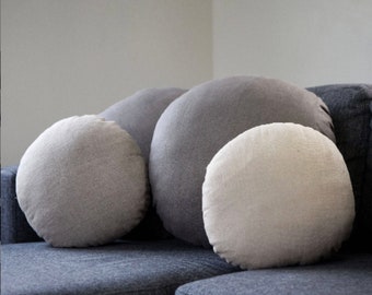 DECORATIVE pillows