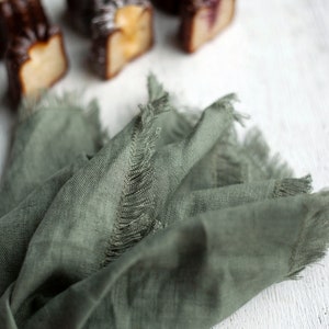 Napkins cloth linen, sage green fringed napkins, cloth napkins bulk, frayed edge linen napkins, stonewashed linen napkins image 3