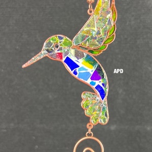 Hummingbird Wind Chime.. APD.. Garden Decoration.. Whirlygig..Tree Bling.. Sun Catcher.. Patio.. Bird Lovers Gift.. Hummingbirds/Flowers
