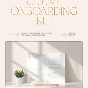 Peut inclure: Un kit d'intégration client numérique comprenant le texte CLIENT ONBOARDING KIT et 6 FULLY CUSTOMISABLE CANVA PAGES FOR A SEAMLESS EXPERIENCE. Le design présente deux pages blanches avec des lignes géométriques dorées et des motifs marbrés.