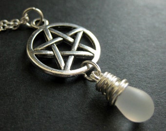 Pale Frost Teardrop Anhänger Halskette. Wicca Schmuck. Silber Pentagramm Halskette. Handmade Schmuck.