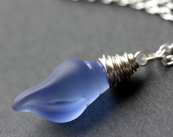 Conch Shell Necklace. Sapphire Blue Seaglass Necklace. Blue Necklace. Frosted Sea Glass Necklace in Silver. Handmade Jewelry.