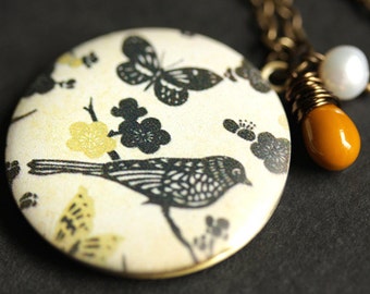 Bird Locket Necklace. Mustard Yellow and Black Bird Necklace. Bird Necklace with Glass Teardrop and Pearl. Photo Locket. Bronze Locket.