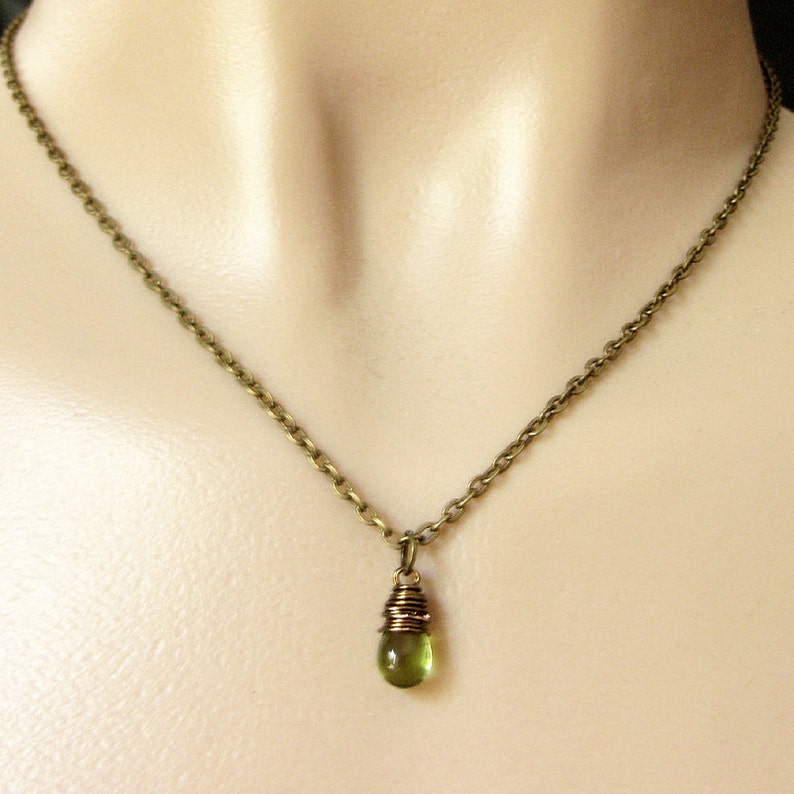 Teardrop Necklace. Green Teardrop Pendant Necklace in Bronze. Etsy