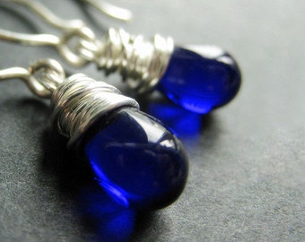 Cobalt Blue Earrings. Wire Wrapped Blue Teardrop Earrings in Silver. Handmade Jewelry.