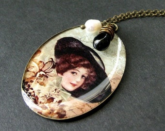 Vintage Lady Necklace. Pendant with Wire Wrapped Black Teardrop and Fresh Water Pearl. Handmade Jewelry.