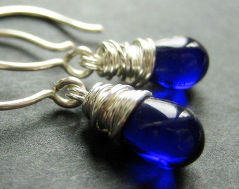 STERLING SILVER Earrings - Cobalt Blue Earrings. Wire Wrapped Teardrop Earrings. Handmade Jewelry.