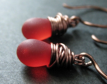 COPPER Earrings - Red Dangle Earrings in Frosted Glass. Wire Wrapped Copper Drop Earrings. Handmade Jewelry.