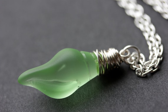 Conch Shell Necklace. Spring Green Seaglass Necklace. Green Necklace. Frosted Sea Glass Necklace in Silver. Handmade Jewelry.