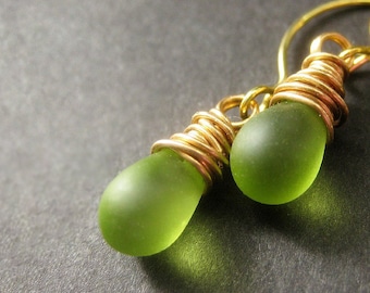 14K GOLD Teardrop Earrings - Frosted Apple Green Glass Wire Wrapped Earrings. Handmade Jewelry.