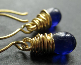 14K GOLD Cobalt Blue Earrings - Wire Wrapped Teardrop Earrings. Handmade Jewelry.