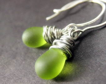 Wire Wrapped Frosted Apple Green Drop Earrings in Silver. Dangle Earrings. Handmade Jewelry.