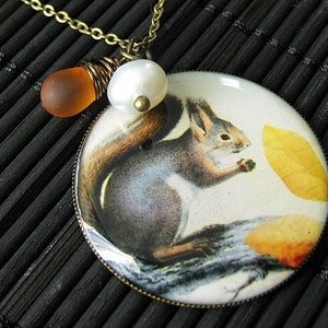 Gray Squirrel Necklace. Woodland Pendant with Fresh Water Pearl and Honey Teardrop. Handmade Jewelry.