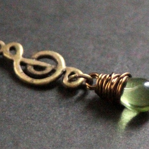 Musical Note Necklace. Music Necklace. Treble Clef Necklace. Green Teardrop Necklace in Bronze. Handmade Jewellery.