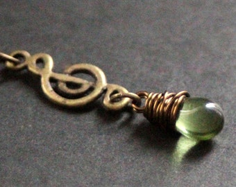 Musical Note Necklace. Music Necklace. Treble Clef Necklace. Green Teardrop Necklace in Bronze. Handmade Jewellery.
