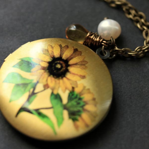 Sunflower Necklace. Sun Flower Locket Necklace. Sunflower Locket. Bronze Necklace with Honey Teardrop and Pearl. Handmade Jewelry.