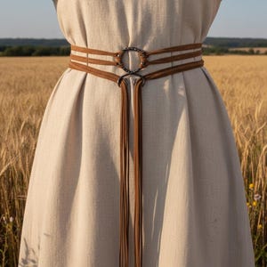 Medeltida repbälte med tofsar, renässansmidjekedja, vikinga-lajvbälte i läder, fantasy-cosplaytillbehör