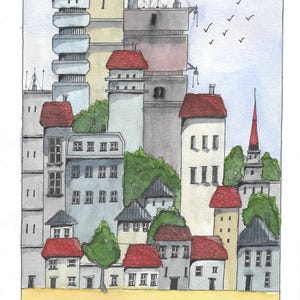 Pode incluir: Uma ilustração em aguarela de uma paisagem urbana densa com vários edifícios de paredes cinzentas, telhados vermelhos e árvores verdes. A cena inclui estruturas altas com antenas, janelas pequenas e um céu azul claro com pássaros pretos. A assinatura do artista Rodrigo está no canto inferior direito.