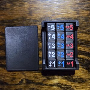 Might & Damage 6-Sided Counter Dice Set with Magnetic Case | TCG Game Counters | Riftbound | Deck Box Compatible