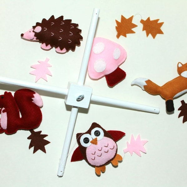 Felt Baby Crib Mobile Pattern. Woodland Animals DIY Mobile Sewing PDF. Includes fox, squirrel, owl and hedgehog.