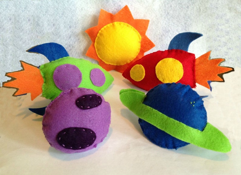 Felt Baby Crib Mobile Pattern. Space Mobile DIY Sewing Pattern PDF. Instant instructions to make rocket and planets mobile. image 2