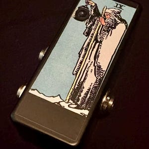 Saturnworks Black Hermit Active Buffered Guitar Splitter Pedal with Switchcraft USA Jacks