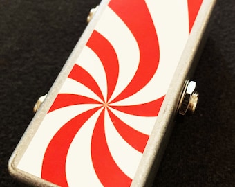 Saturnworks 2-Channel Passive Splitter Combiner Summer Guitar Pedal with Neutrik Jacks - Handcrafted in California