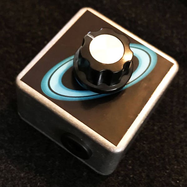 Saturnworks Micro Dying Battery Simulator Voltage Sag Pedal with Lumberg Jacks - Handcrafted in California
