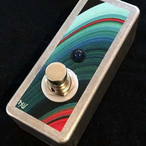 Saturnworks Guitar Pedal Replaces Strymon Favorite Switch image 1