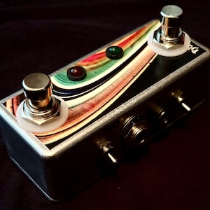 Saturnworks 2-Channel TRS Double Latching Amp Switch with Externally Powered LEDs