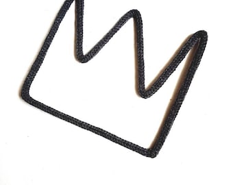 Couronne en tricotin