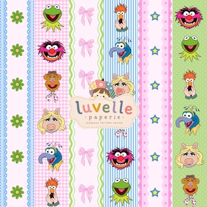 Puede incluir: Un patrón digital sin costuras con personajes de los Muppets, incluyendo a Kermit, Miss Piggy, Fozzie Bear, Gonzo, Animal y Beaker. El diseño incluye rayas verticales, lazos rosas, flores verdes y estrellas amarillas, con el texto luvelle paperie en el centro.