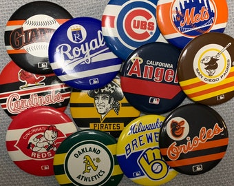 vintage MLB baseball pinback buttons 1980s - Padres Brewers Orioles Mets Jays Reds Pirates Royals Angels Giants Cardinals Athletics