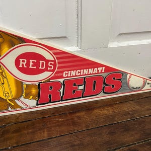 1998 Cincinnati Reds MLB baseball Pennant vintage sports collectible wall decor sign