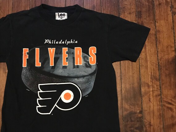 Philadelphia Flyers graphic tee shirt vintage NHL… - image 2