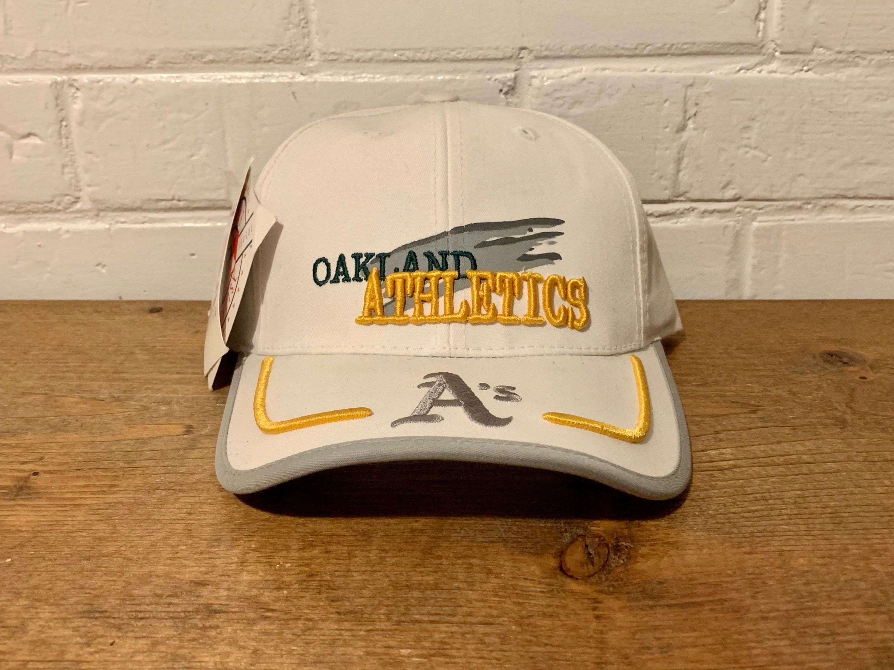 ウェア VINTAGE Oakland Athletics dead stock CAP Deadstock Oakland Athletics Snapback Hat Vintage White 3D