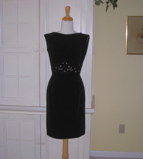50's black velvet wiggle dress, cocktail dress, da