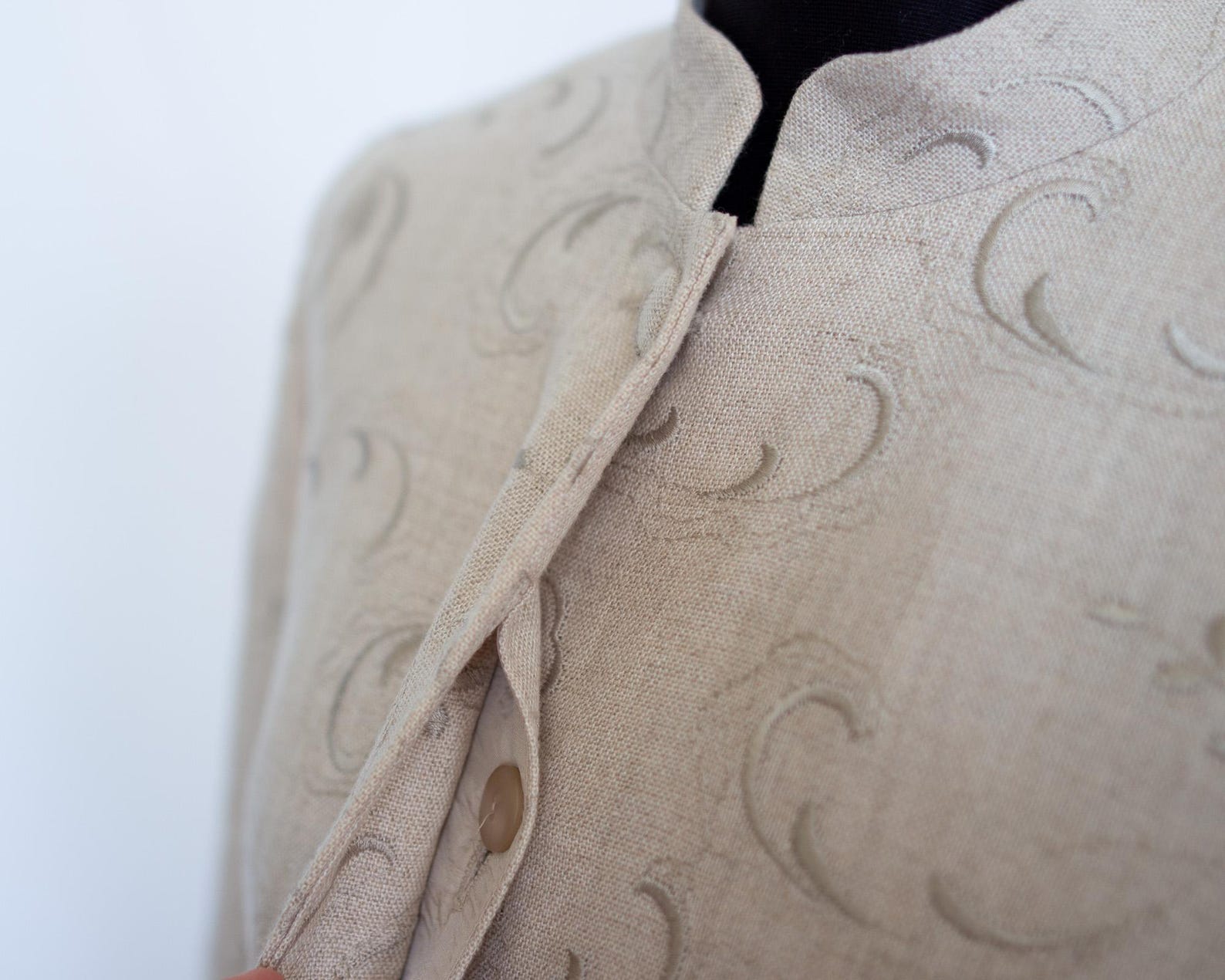 Heritage Linen-Blend Hunting Short Coat - Beige main image 1