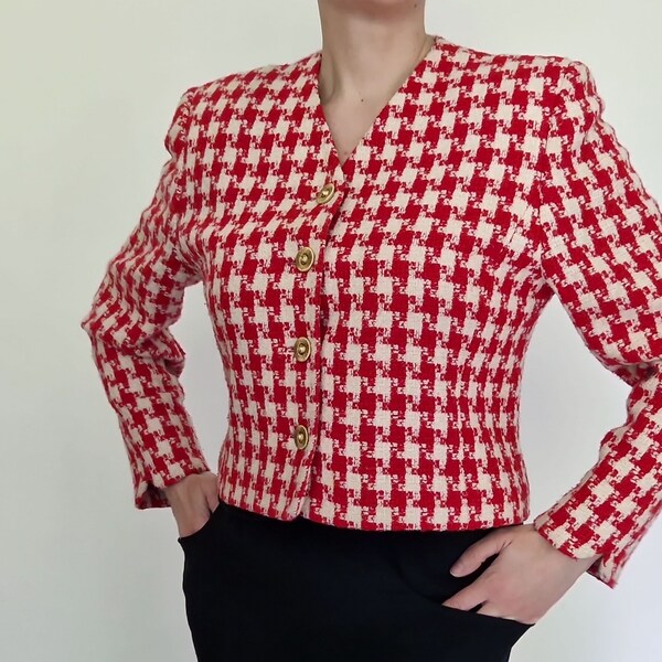 Red houndstooth vintage wool women's blazer with gold buttons / UK Size 10