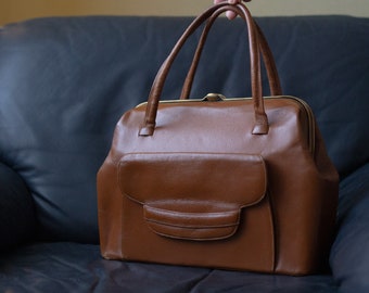 1960s vintage brown leather women's art deco purse / handbag with brass / copper detailing