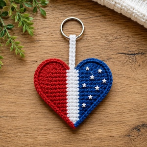 Crochet Heart Flag Keychain Pattern, Patriotic Mini Bag Charm (PDF Download)