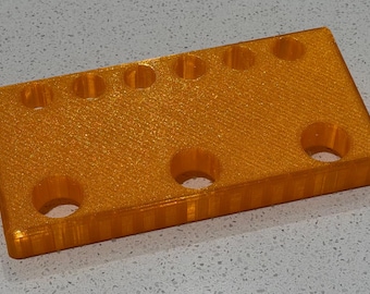 Darkglass Anagram Schalterabdeckung (Einzeln): Transportschutz für Drehknöpfe (PLA-CF/TPU)