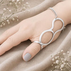 Thumb Splint Ring with Bracelet Chain, CMC Thumb Support Ring, Arthritis Thumb Brace, EDS Thumb Ring, Hypermobile Thumb Splint.