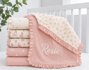 Copertina personalizzata per neonati, copertina in mussola con nome ricamato, copertina con volant per neonati, regalo per neonata, regalo per baby shower, copertina per cameretta