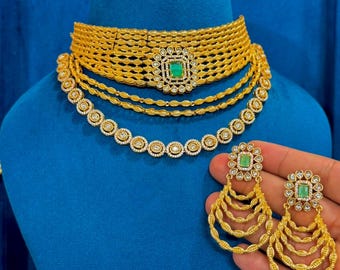 Set di collana girocollo da sposa Kundan in oro, orecchini vistosi verde smeraldo, gioielli da matrimonio indiani