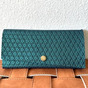Cartera ranchera de cuero con diseño de flor de sirena