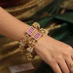 Antique Gold Indian Bangles Set, Ruby Pink Kemp Stone Kada Bangle Pair, Temple Bridal Jewelry, Ethnic Royal South Indian Kangan Set