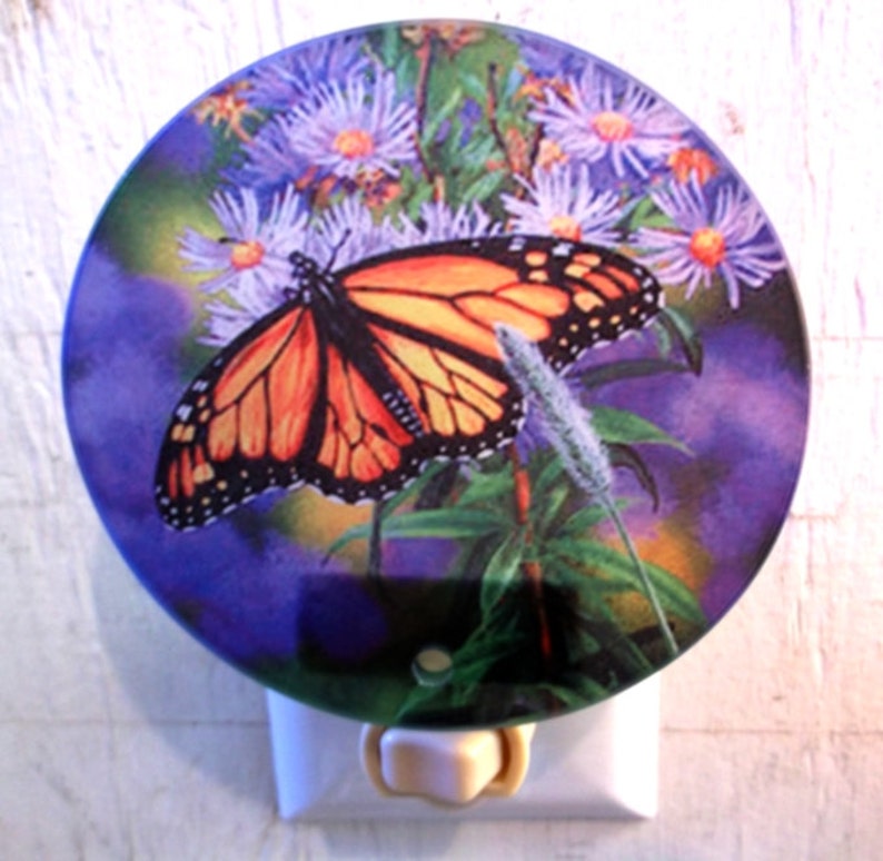 monarch butterfly night light, butterfly night light, monarch night light, nature night light, pretty night light, decorative light image 1